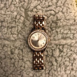 Brand new gold watch✨